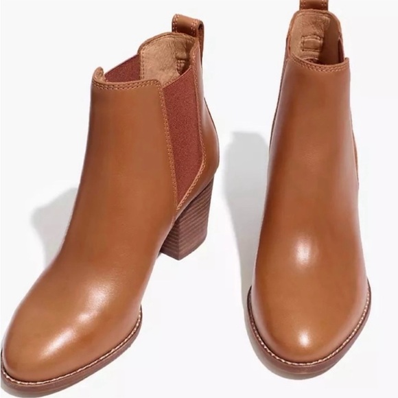Madewell Shoes - Madewell Regan Chelsea Leather Booties